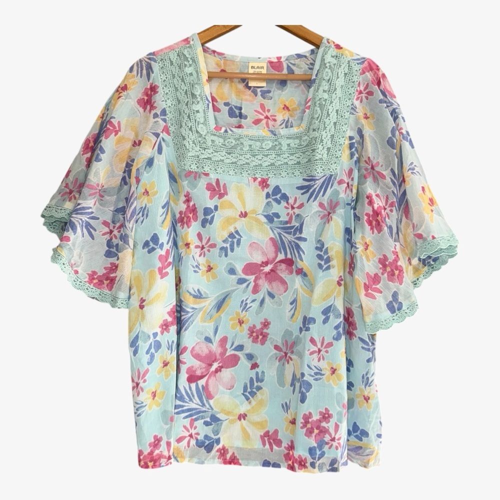 Blue Floral Flutter Sleeve Blouse with Lace Trim